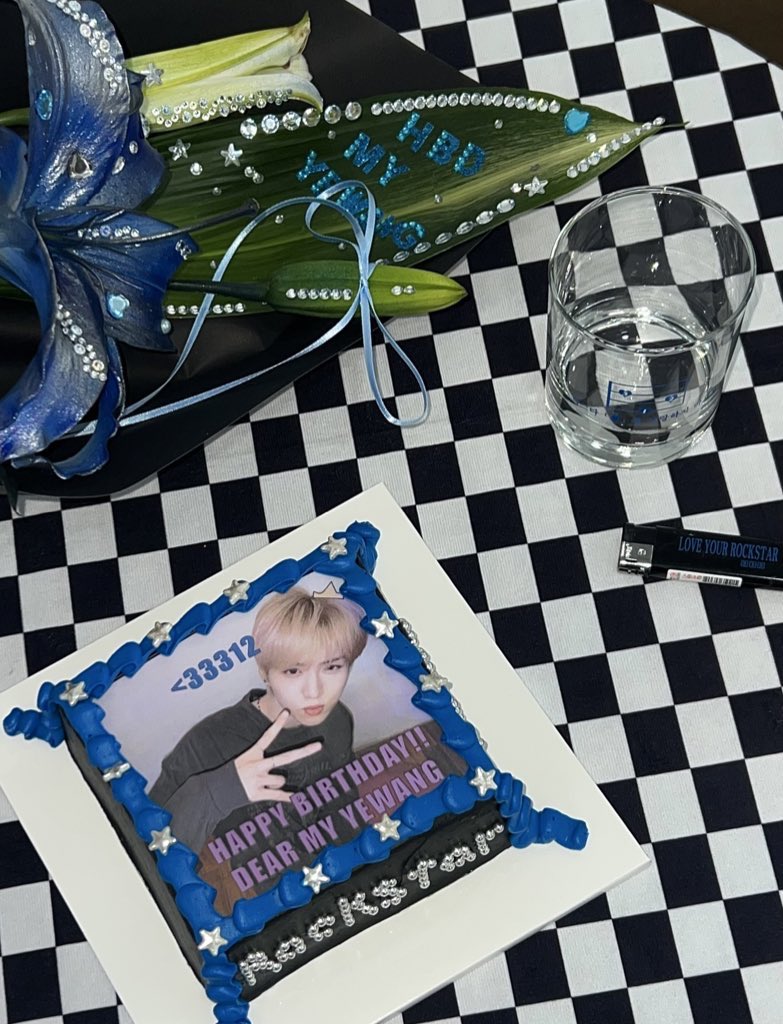 itsourockode's tweet photo. 생축 ♡ 디어마이커염ㅋㅋ https://t.co/Ri4O9TM7BA