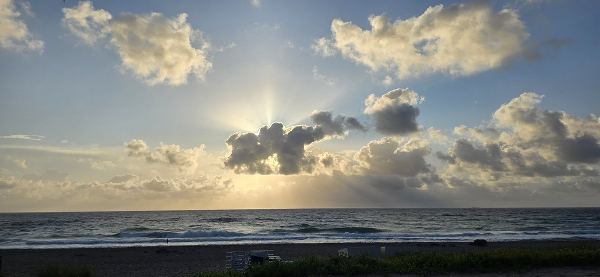 Dave Noderer tweet media