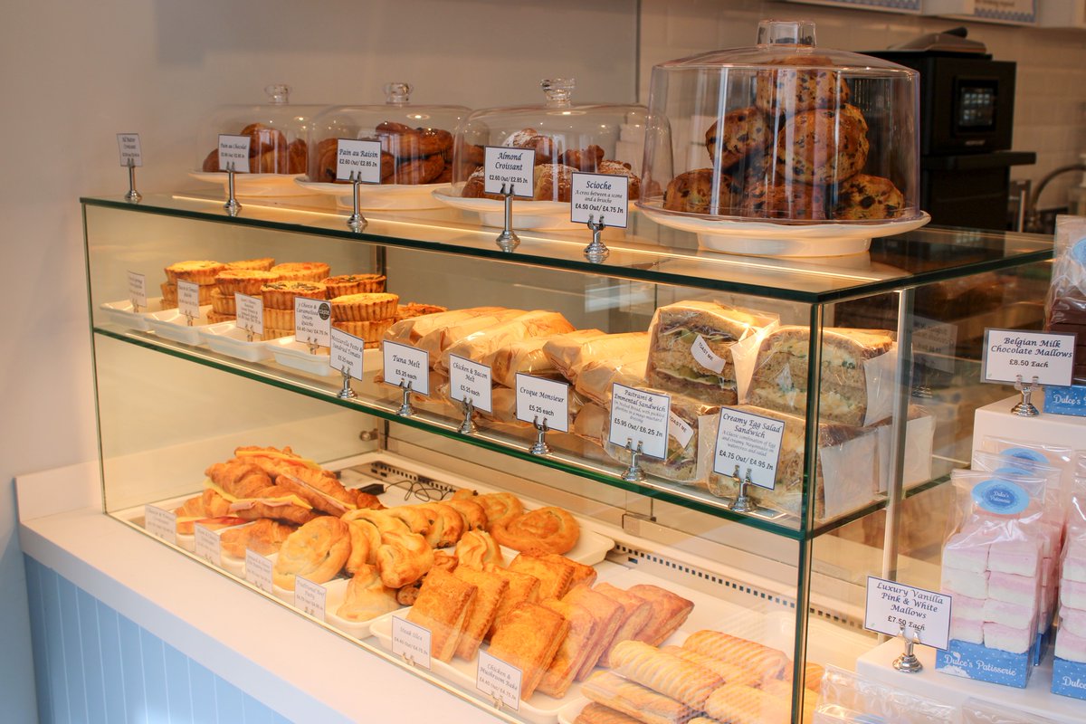 CommunityAd's tweet image. Dulce’s Patisserie Now Open in Tunbridge Wells!
Royal Victoria Place has welcomed Dulce’s Patisserie, a family-owned independent patisserie known for handcrafted desserts, quiches and sweet treats.
Have you tried it yet?

#Tunbridge #NewBusiness #SupportLocal #Food #News #kent