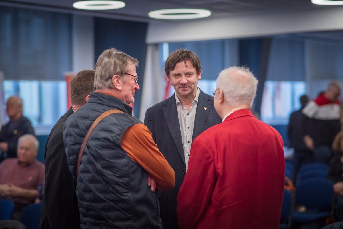 UnserLand tweet media