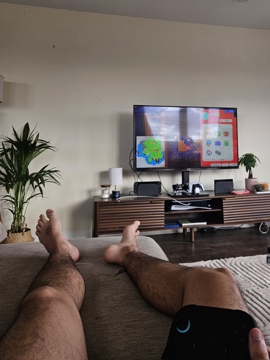 Control Twink tweet media