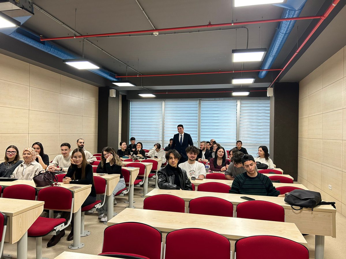 İAU THP tweet media