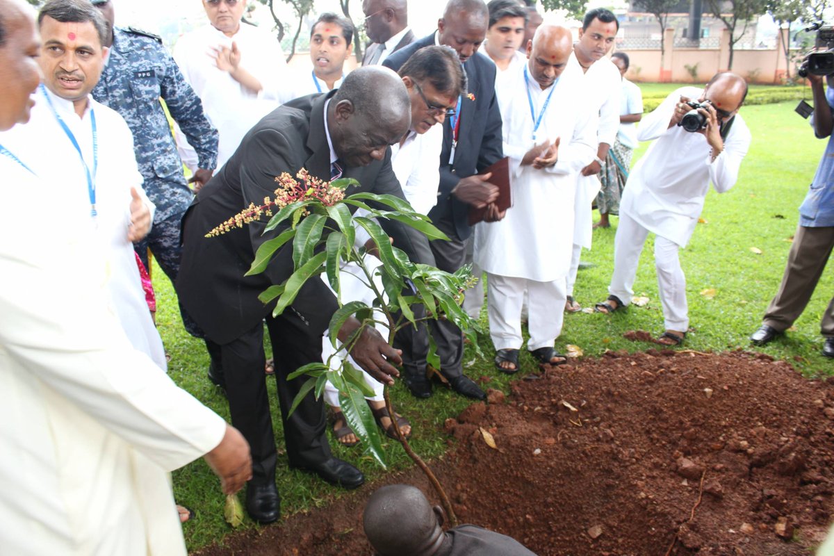 BAPS Charities tweet media