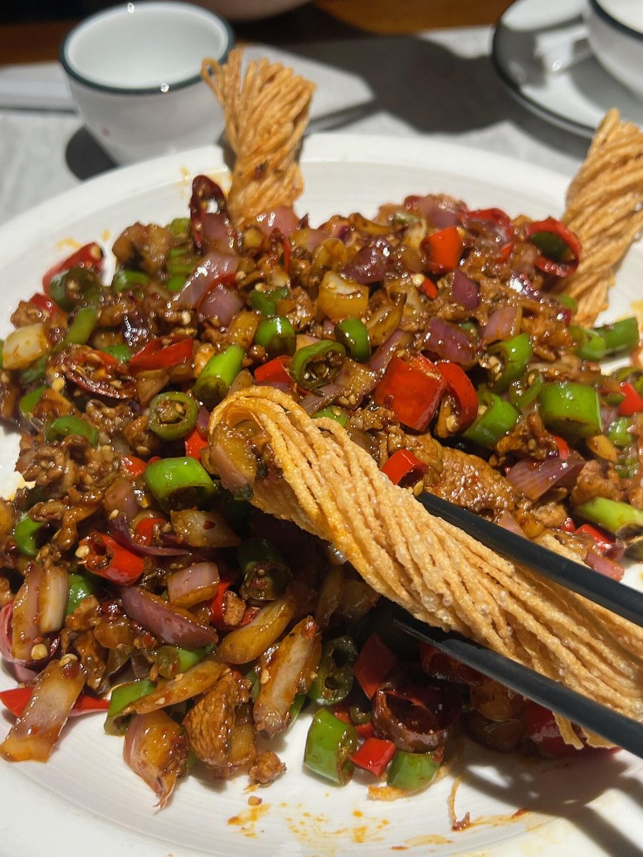 Lynna Lynnazz tweet media