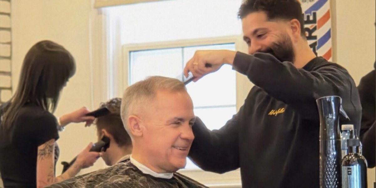 TheHillTimes's tweet photo. Heard on the Hill | Carney trusts Hairfellas’ barber Carlos with his cut

https://t.co/h63Wg43ZIN https://t.co/EZHDap717E
