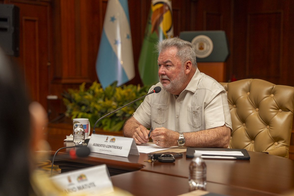 Roberto Contreras🐤 tweet media