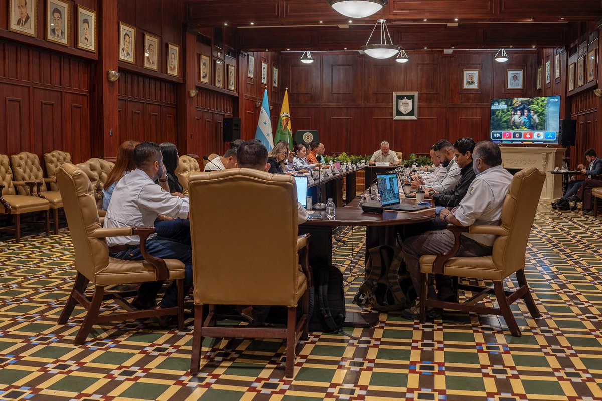 Roberto Contreras🐤 tweet media