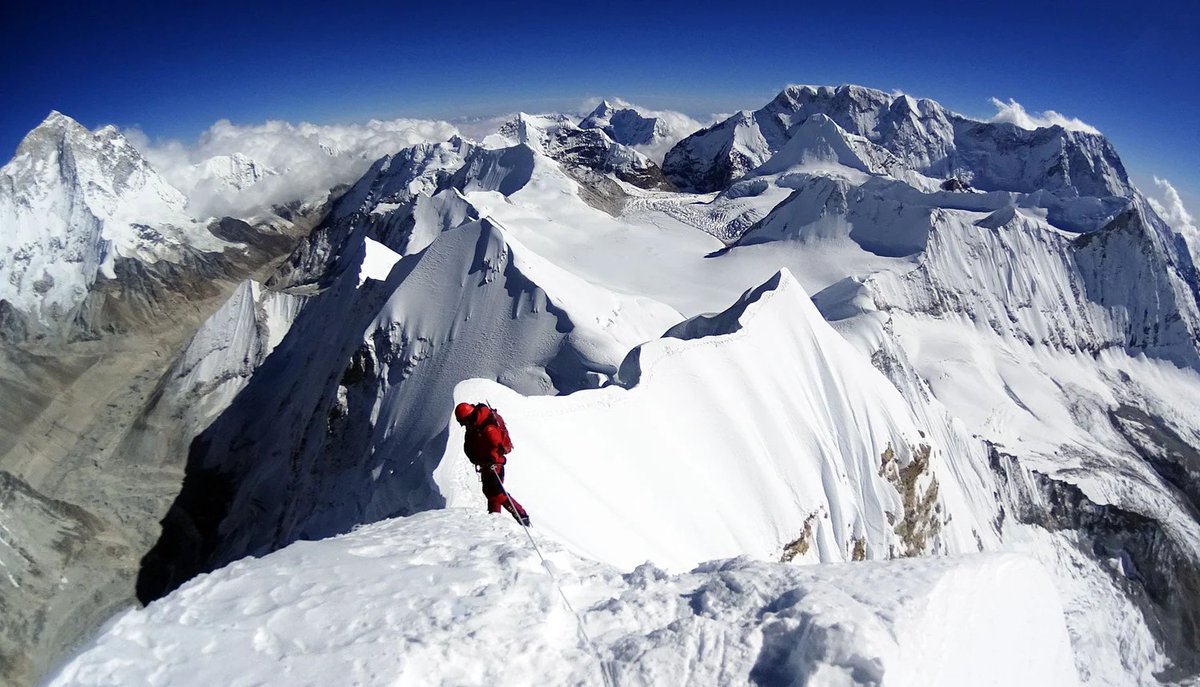 SummitClimb tweet media