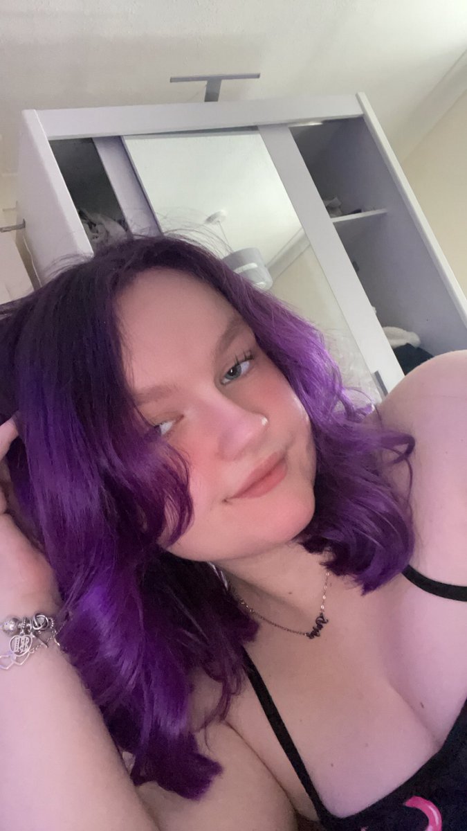 WereAllMadHereB's tweet photo. #promotwt #moothunt 
 
         ♡ ‧₊˚ ⋅ ౨ৎ  ‧₊ .ᐟ 

  ౨ৎ Saturn    
  ౨ৎ 20, they/she
  ౨ৎ Pokémon, anch, stardew valley,       poppy’s playtime, horror, music, books nd more ~ 

 ♡/ ⤿ to be moots! 

🔖 #sdvtwt #poketwt #HorrorGaming #cozygaming #gaming #ppttwt https://t.co/ynltRvvhKx