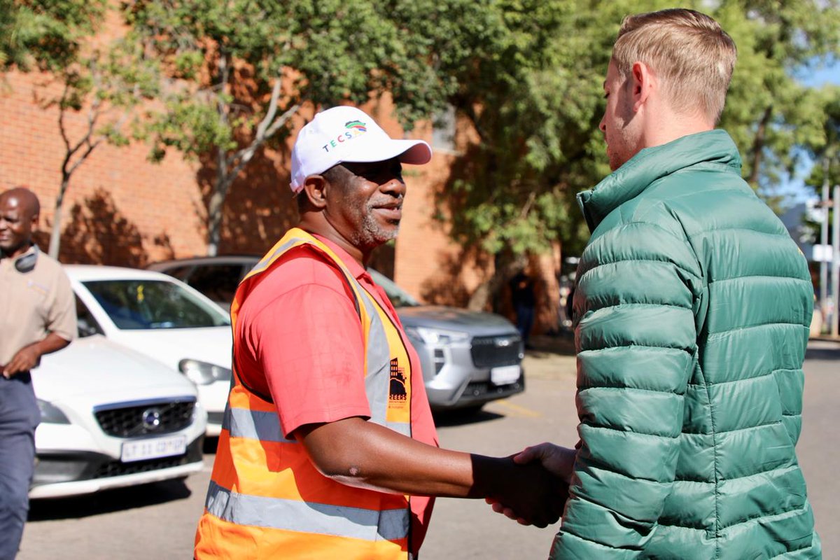 Ewan Botha tweet media