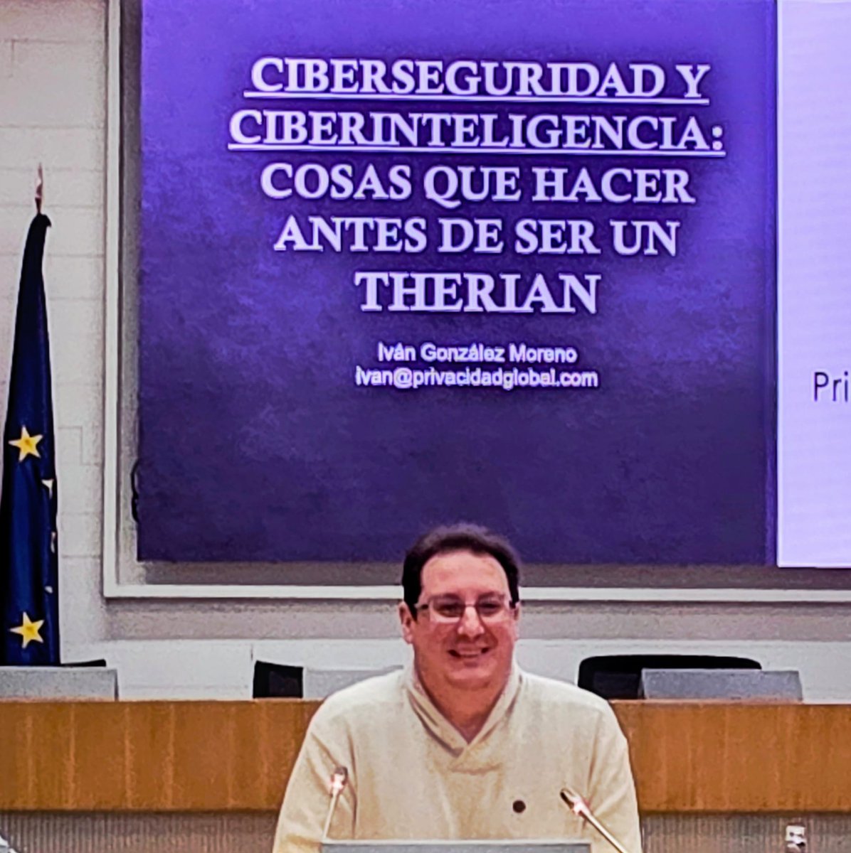 CEAes_'s tweet photo. ⚡Comunicar para impulsar, liderar para transformar..
📍CEA participa en Proyecto Territorios #Dircoms CEOE👉🏽 geoestrategia, empleo, relato, cultura de defensa, innovación, posverdad, inversión, seguridad y valores con @larazon_es, @amazon, @Armada_esp e Iván González Moreno.
✅ Aprendiendo y generando alianzas para seguir avanzando y sumando ⚡
@CEOE_ES @cemmalaga @ceccadiz @foehuelva @CESEspana
#CEAparaTI✨
#Compromiso #Excelencia #Acción
#Andalucía