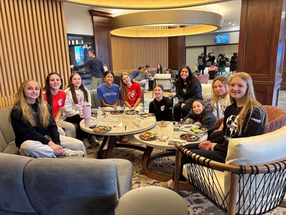 ISCgirls tweet media