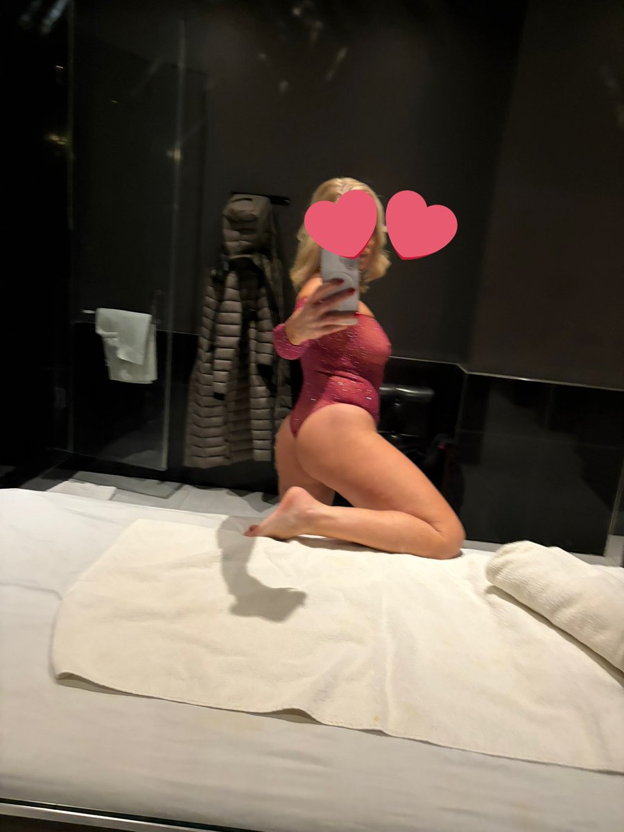 Blairseductions tweet media