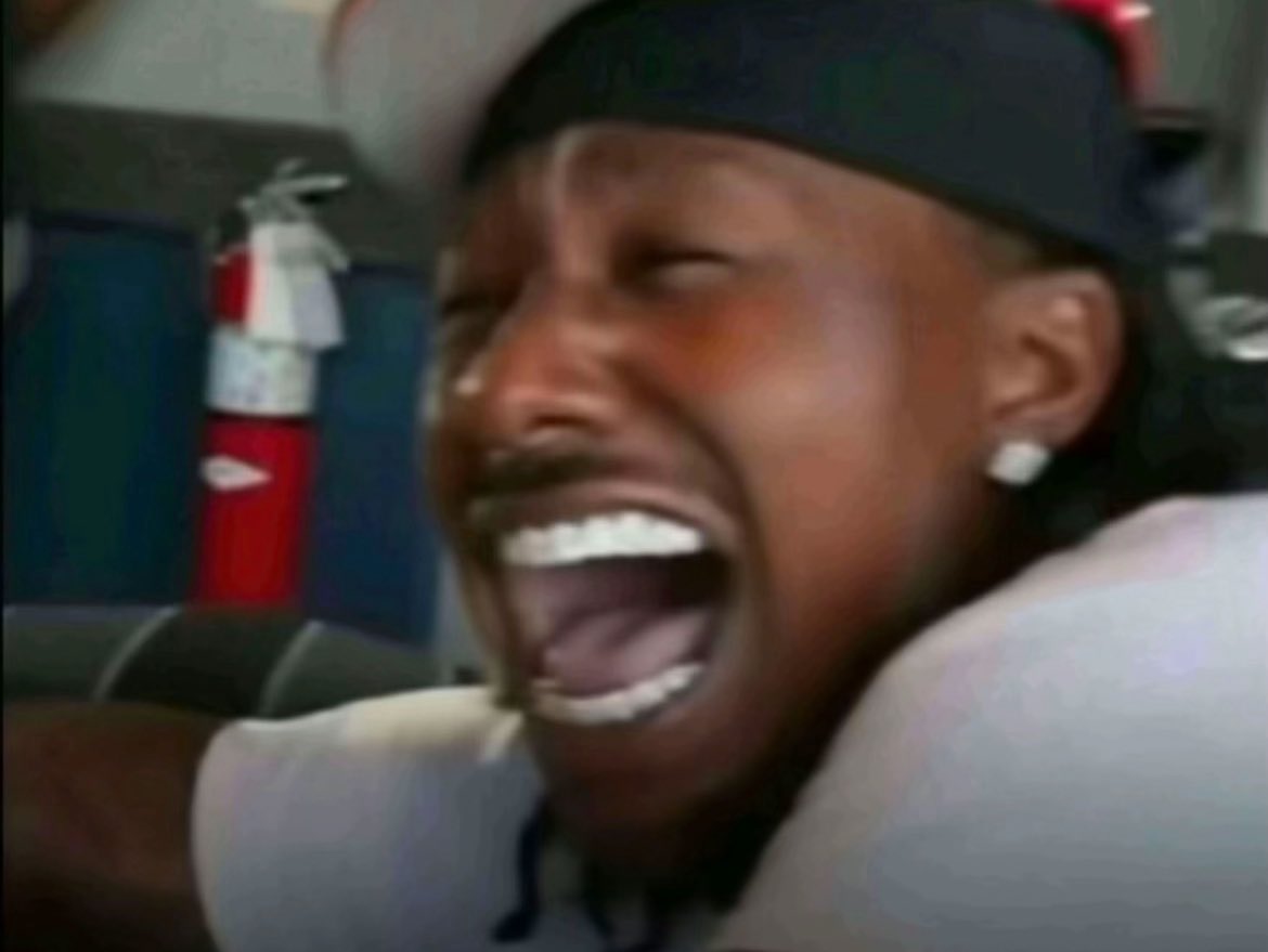 TurnMeOut tweet media