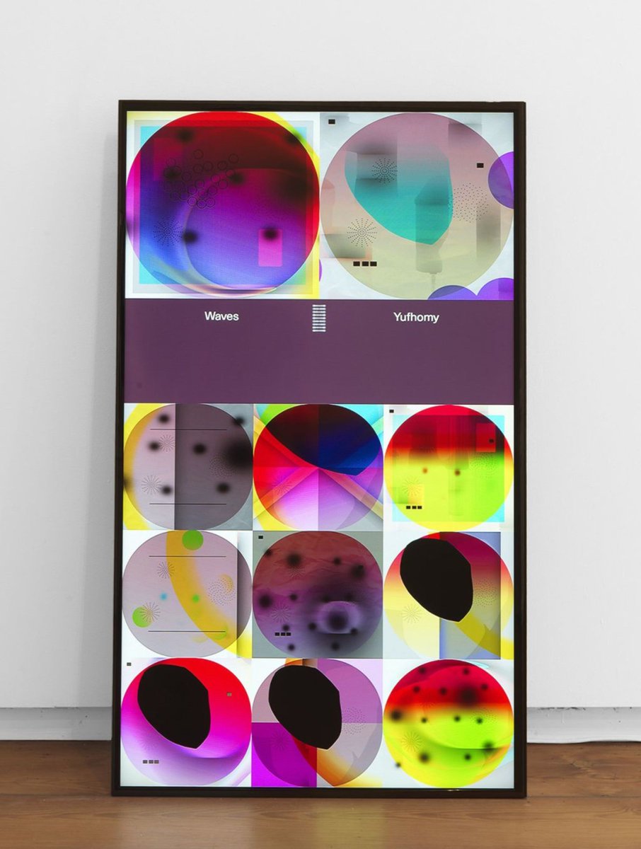 Interface gallery tweet media