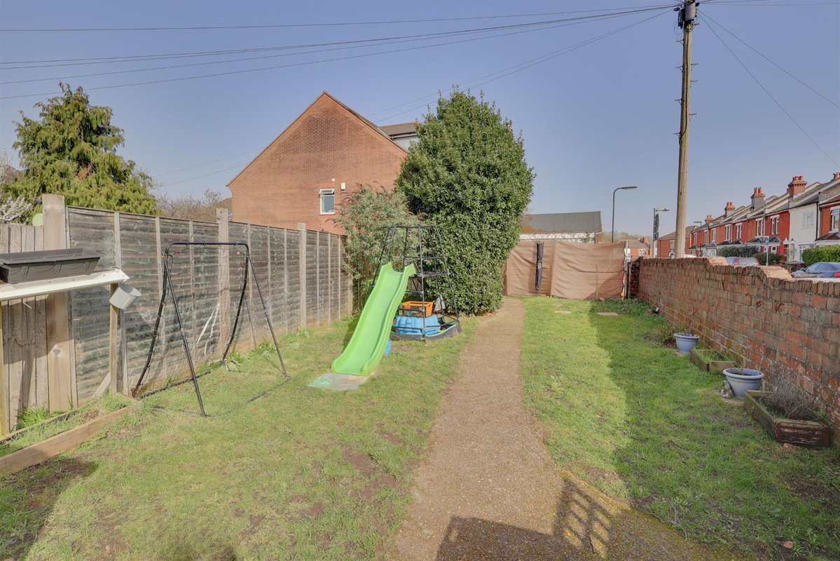 Field Palmer Estate Agents tweet media