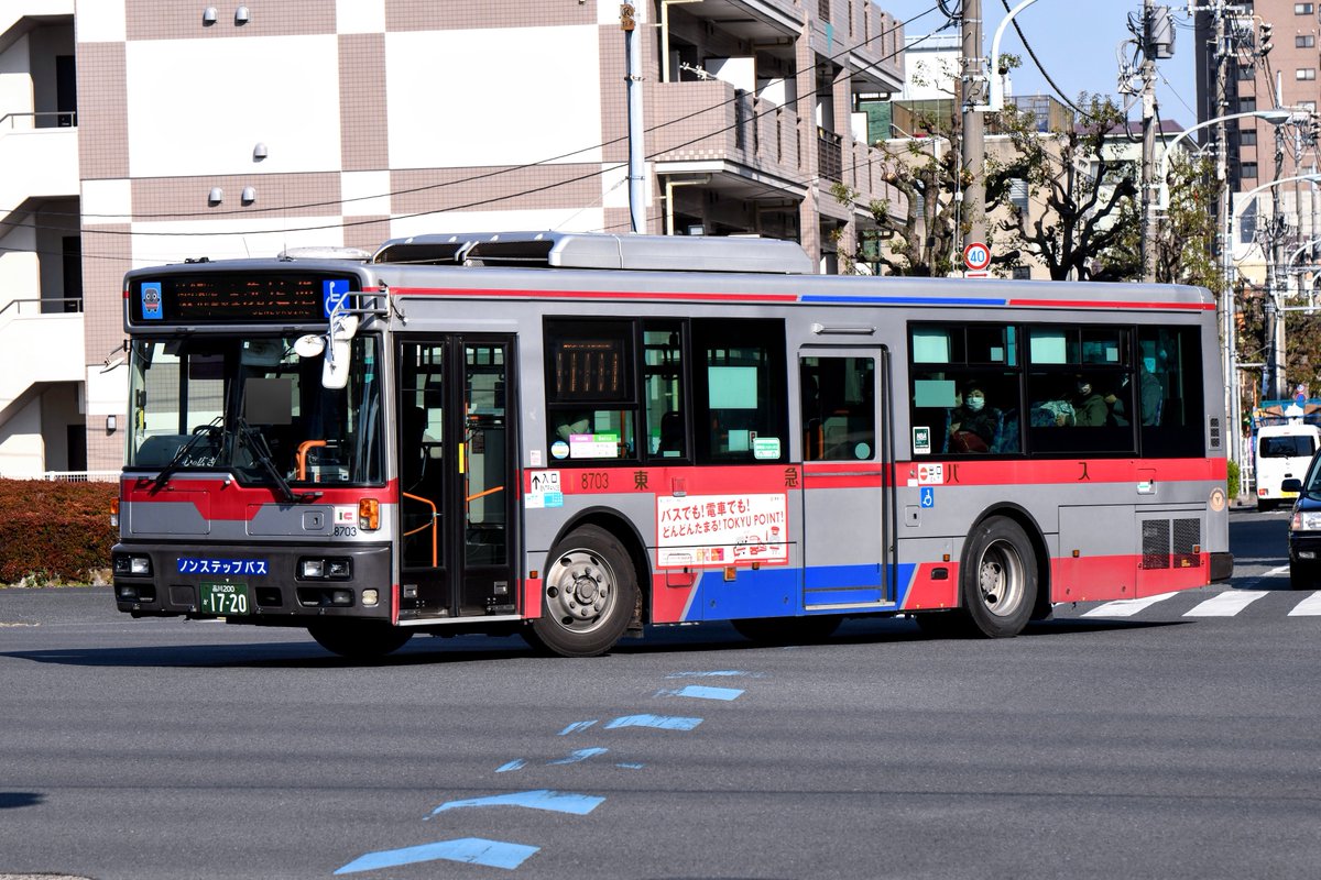 AK70216's tweet photo. 年末で廃車ラッシュだけど、最近は情報貰っても横流しだけして自分が撮りに行く事減っちゃったなぁ
やっぱりここら辺の車撮ってる時が一番楽しかった‥
今の子達が追っかけてる車もこの前までは普通に撮れたんだけどなぁ https://t.co/FNAbvz5Waw