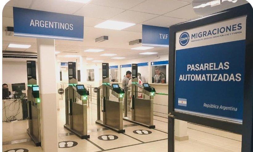 Los argentinos estamos gritando hace tiempo que el sistema migratorio no funciona. Fronteras descontroladas, delitos, abusos del sistema. Hay pruebas, denuncias y videos todos los días.
Se anunció una nueva Agencia Nacional de Migraciones con más control, más poder operativo y