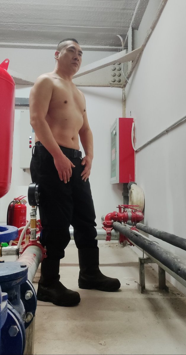 footbootcool tweet media