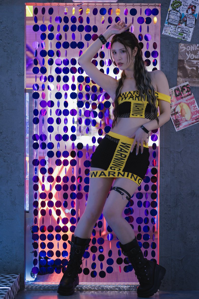 kondolabrujita's tweet photo. Danger in neon light.
model : 永安いずみ @IzumiNagayasu
#FILLS撮影会 @FILLSphoto_info
#portraitphotography
#neonportrait
#nightportrait
#tokyoportrait
#creativeportrait https://t.co/NQoWfhWcxd