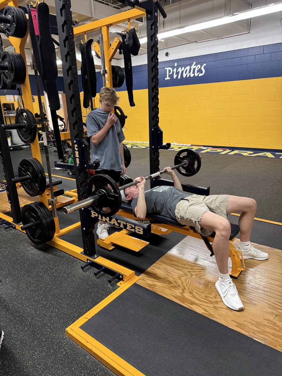 pirate65337's tweet photo. Attacking week 2 of “Chase The Chest”. Also great to have alum back in the building (Helgeson 25’) #GOPIRATES #ANCHORDOWN https://t.co/0NnzciGjEG