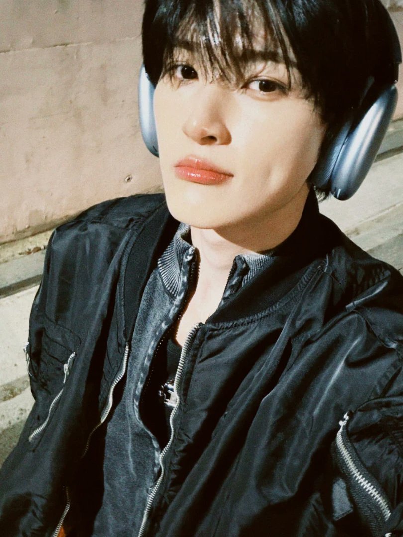 grwlclyn's tweet photo. 260316 이게 또ㅋㅋㅋ

#XODIAC #소디엑 #LEO #리오 https://t.co/kQCcNsZsnS