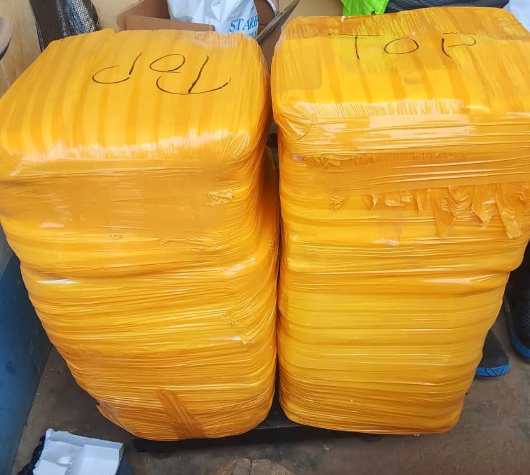 This is how we pack your red oil 🪔 for export.