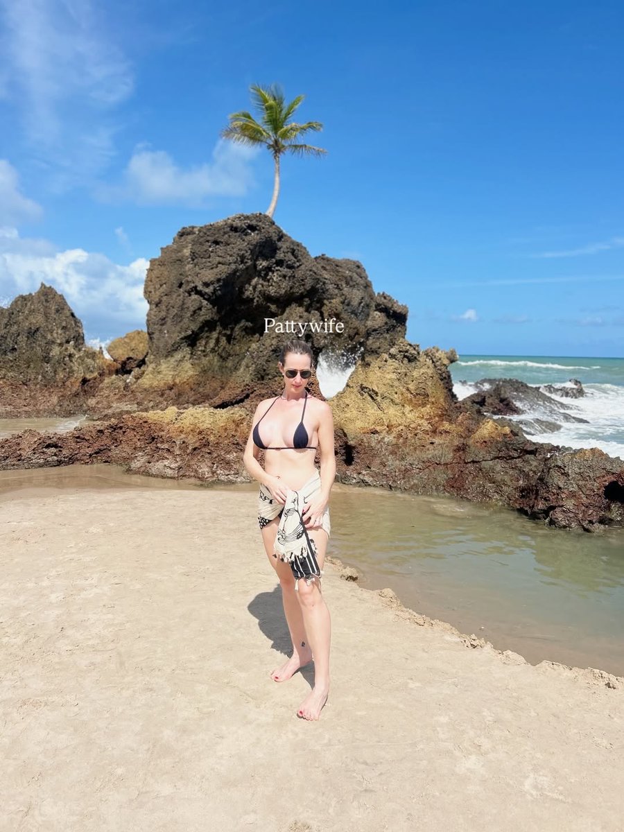 Praia de nudismo: Tambaba Beach tweet media