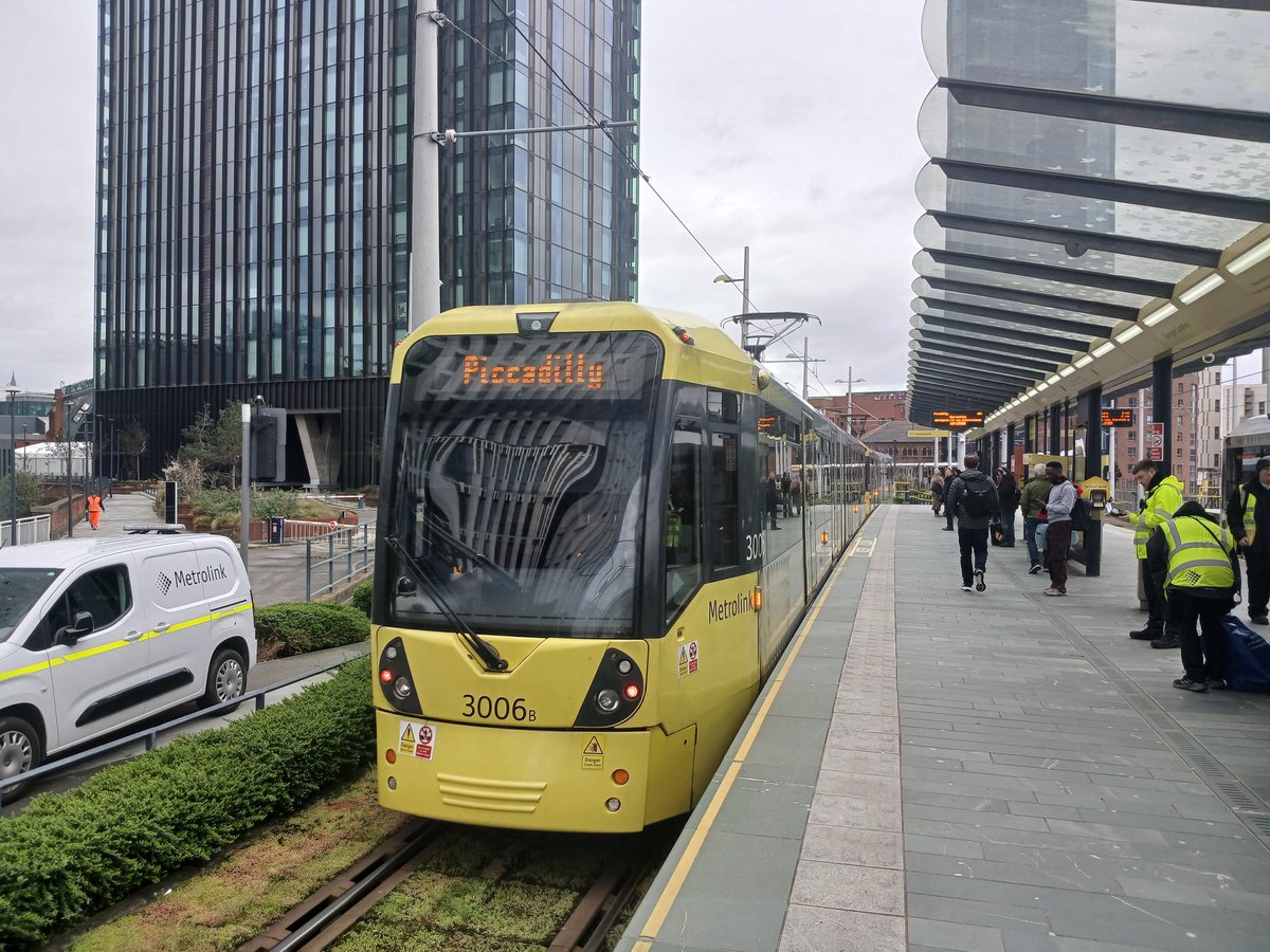 Reece Hughes 🐝 tweet media