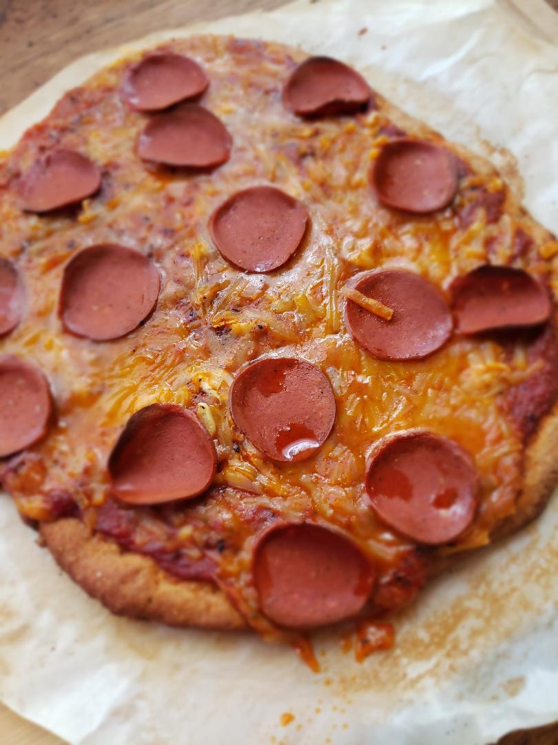 alissamarieek's tweet photo. Vegan pizza I made yesterday. https://t.co/X5rUlHcyzO