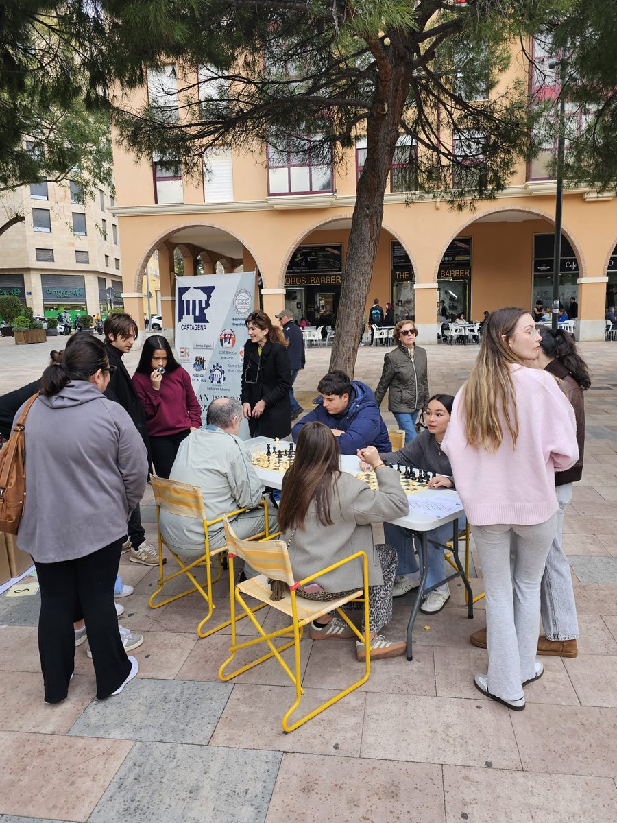 IES San Isidoro tweet media