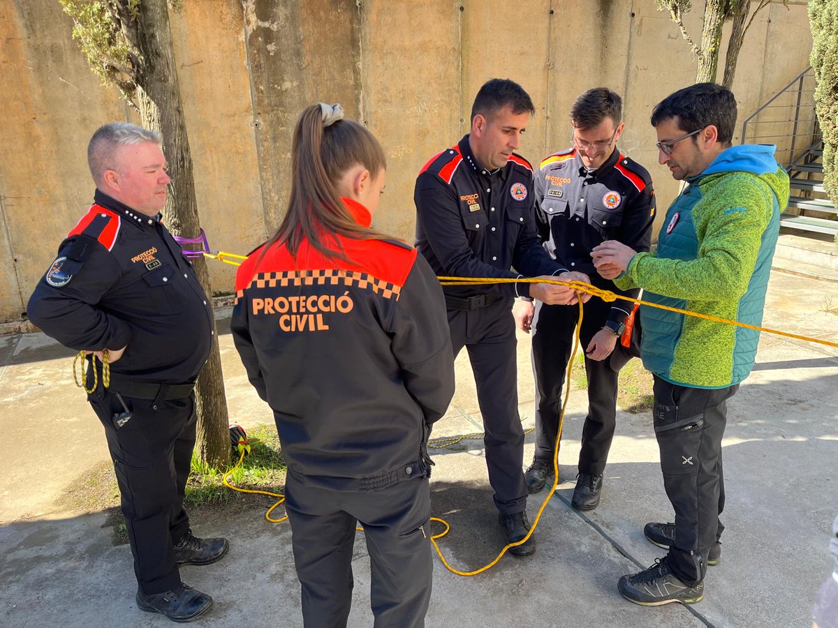 Protecció Civil de Vilanova del Vallès tweet media