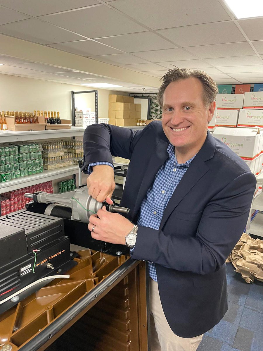HostarIntl's tweet photo. Today we celebrate a remarkable milestone at Hostar. Andy McCabe is celebrating 20 years with our company.

For two decades, Andy has played a key role in shaping Hostar’s growth around the world. https://t.co/rjzCpCYAeI