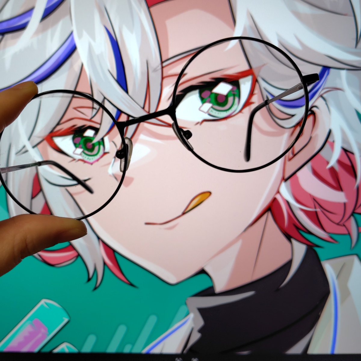 えびトースト:『こじらせ中年』コミカライズ連載 tweet media