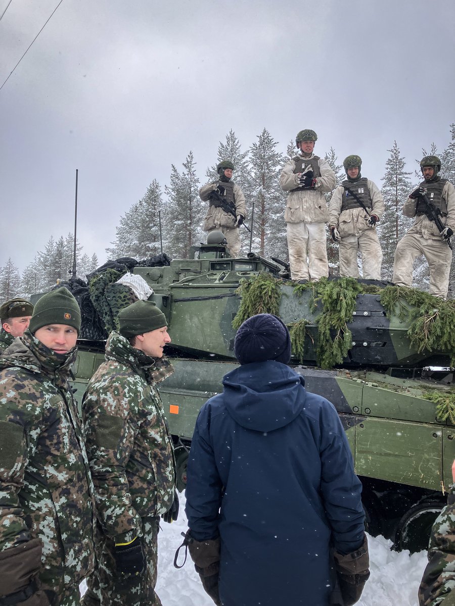 Puolustusministeriö tweet media