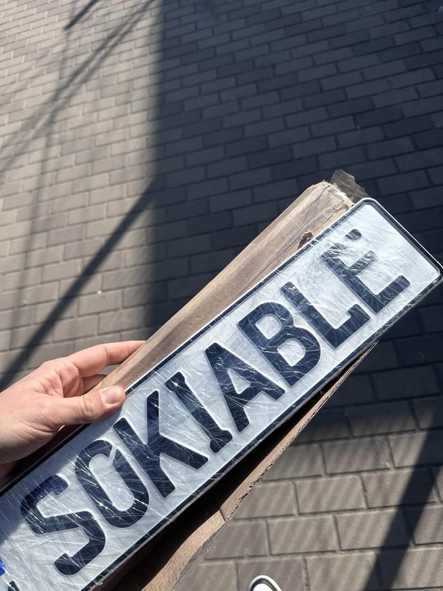 львівські🍒сосочки tweet media