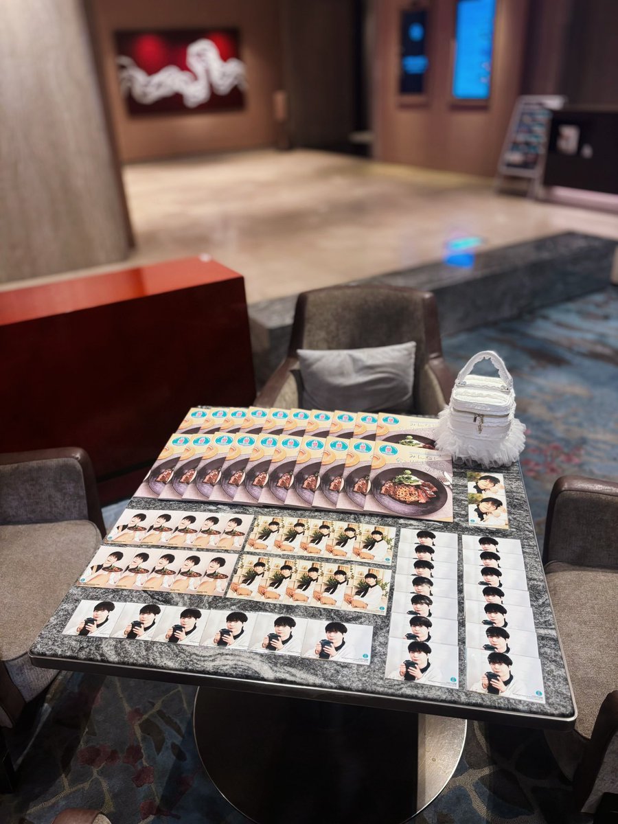 𝑅𝑖𝑘𝑎 tweet media