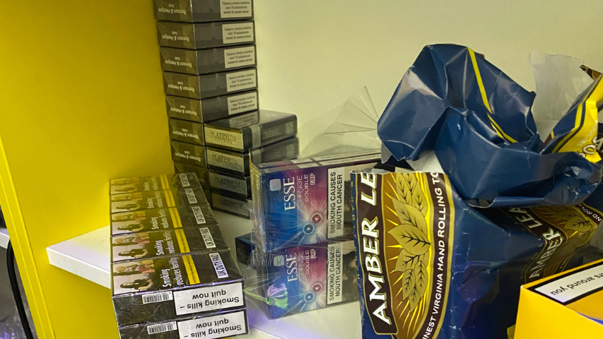 WalsallCouncil's tweet photo. Illegal tobacco found in hidden compartment and vehicle as £8,500 haul #SEIZED! 🚨 🚭
Across several shops and a vehicle linked to the trade, officers seized:
❌ 6,640 cigarettes
❌ 3.9kg of hand-rolling tobacco
#OpFearless @SavvyShopper6 https://t.co/gm1dvGOdgO