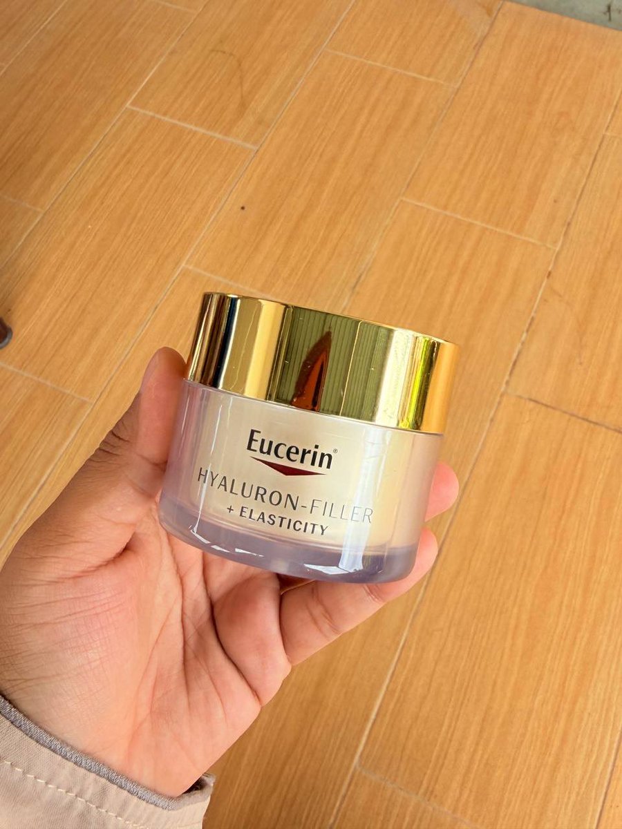 QueenTelekungSK's tweet photo. "Apa beza Eucerin Pink, Gold &amp; Hijau?" — Meh nak ajar pilih Eucerin lines 🌸💗🍒 https://t.co/Z4eGES40LY
