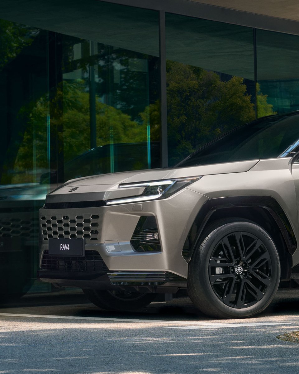 Toyota España tweet media