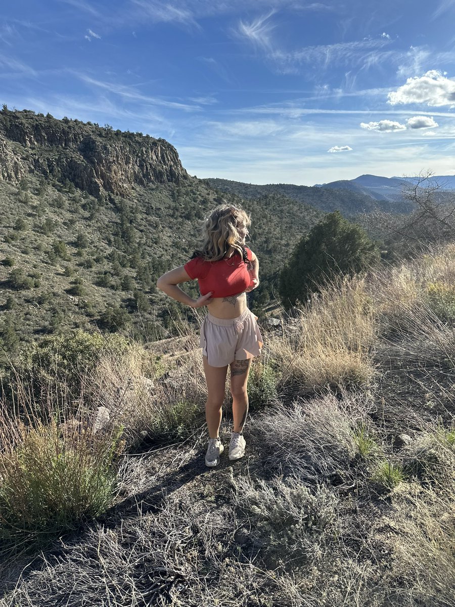 If this get 1k repost I’ll post the lifted version😘