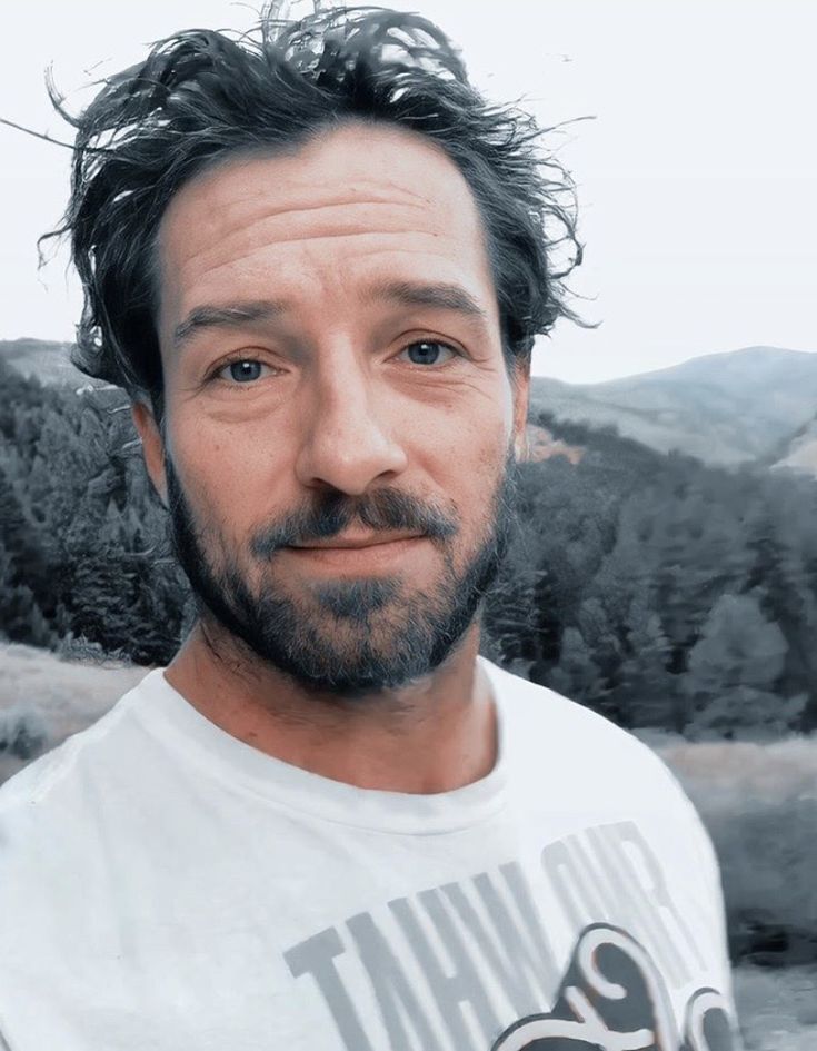 WolfFeller's tweet photo. Day 347 of posting the first Ian Bohen photo that Pinterest recommends.
#IanBohen #day347 #trend https://t.co/CZbnaGHZwh