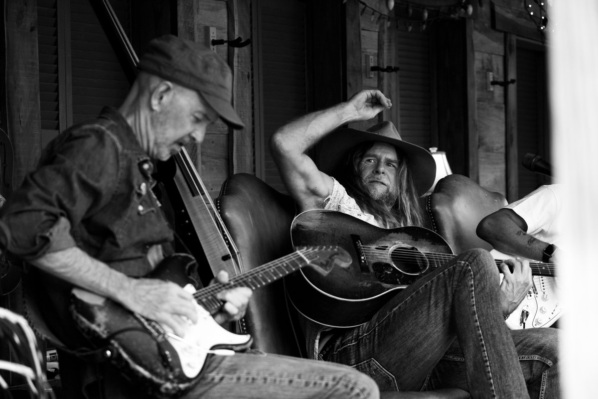 Grayson Capps tweet media