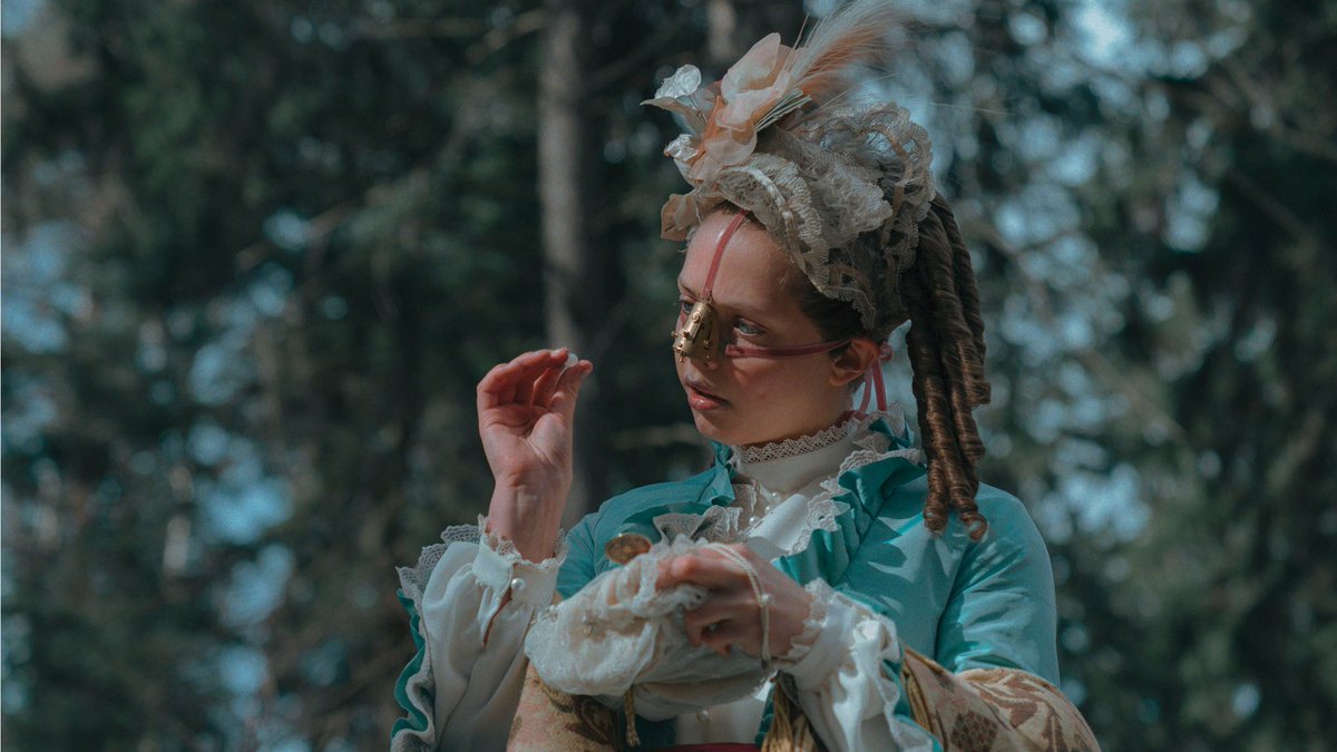 lizzie mcguaire tweet media