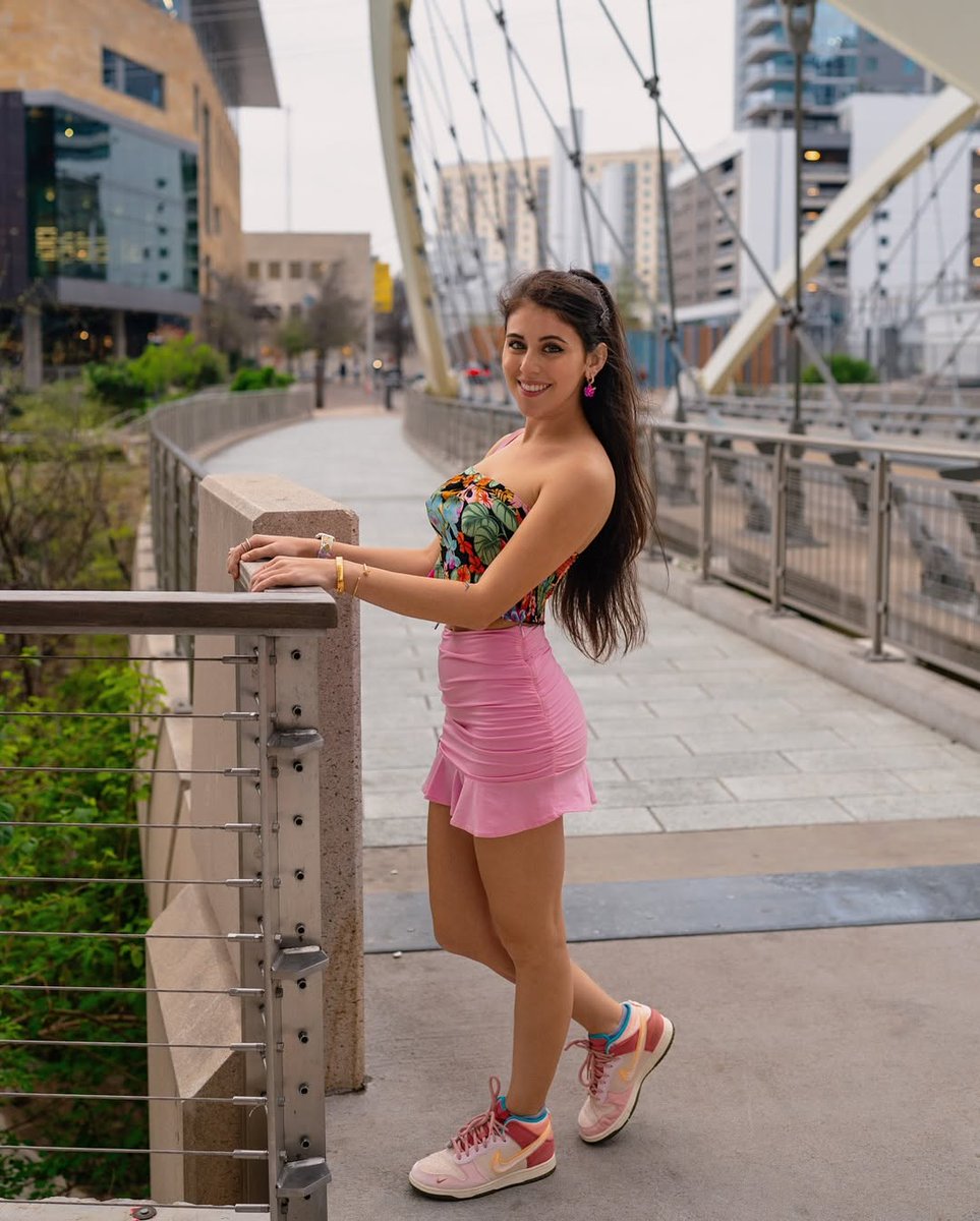 Lil Violet tweet media