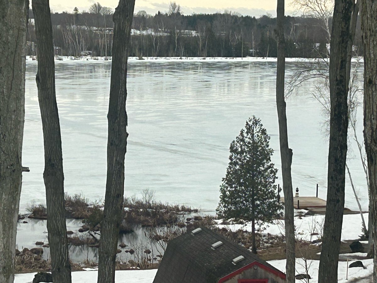 Larry Miller Retired tweet media