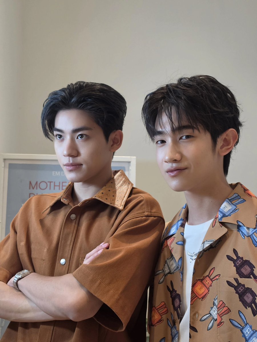 almondsleepalltime tweet media