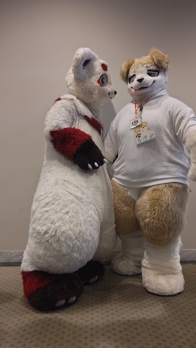 しものすけ tweet media