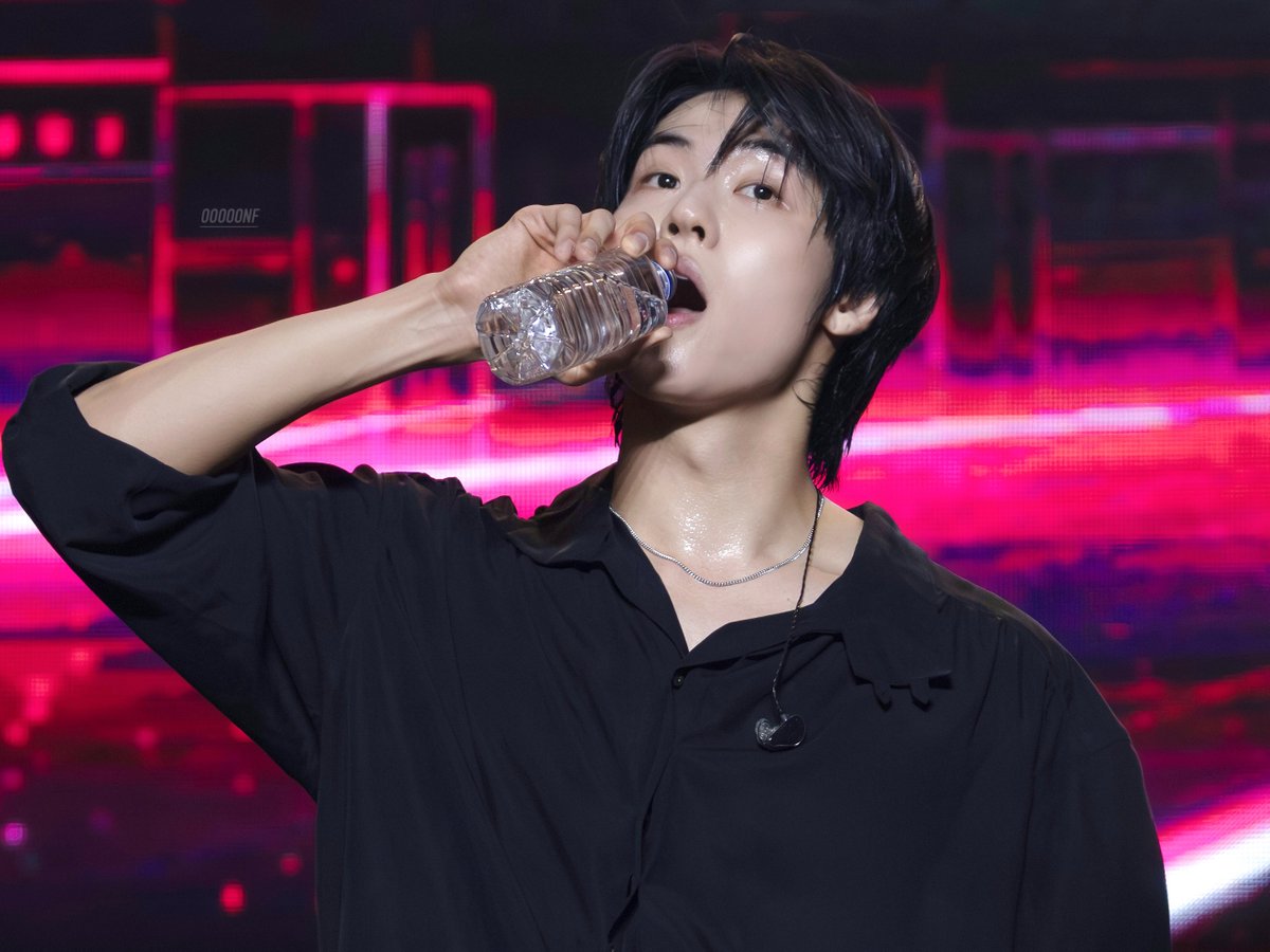 오엔° tweet media