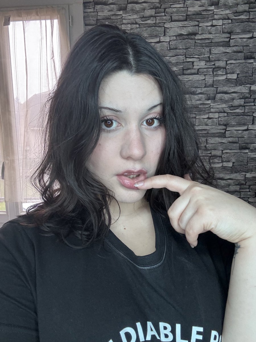 love 💫💋 tweet media